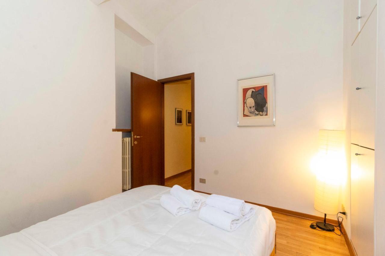 Porta Nuova & San Salvario Roomy Flat Turin Exteriör bild