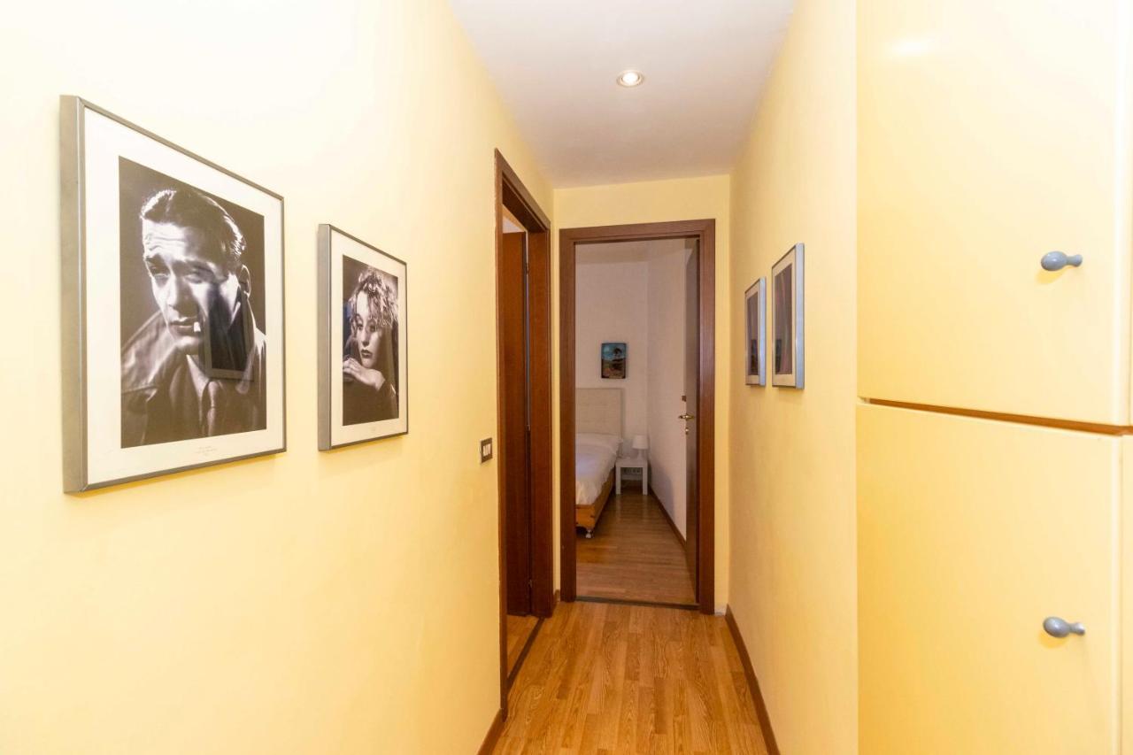 Porta Nuova & San Salvario Roomy Flat Turin Exteriör bild